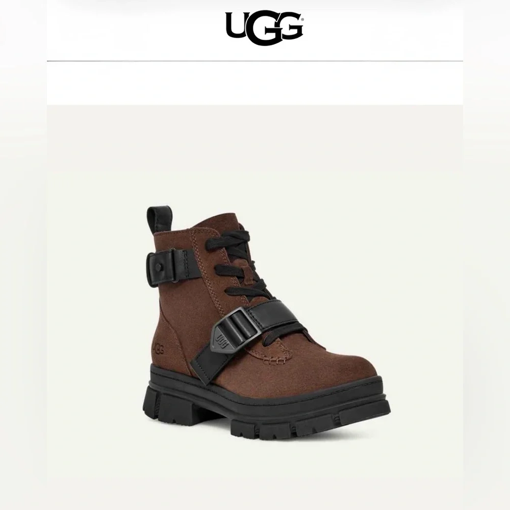 UGG Ashton Lace Up Brown Suede lace up boots size US size 9 women waterproof